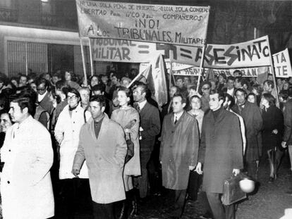 Manifestación en París contra el proceso de Burgos, en 1970.