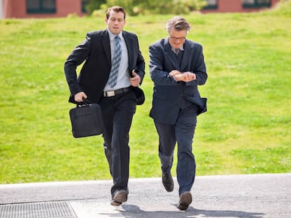 Correr en zigzag sigue siendo la mejor manera de evitar que el jefe te pida hacer horas extra