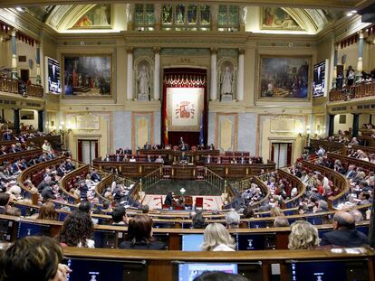 Vista general del hemiciclo del Congreso de los Diputados, durante una sesión conmemorativa celebrada en 2002.