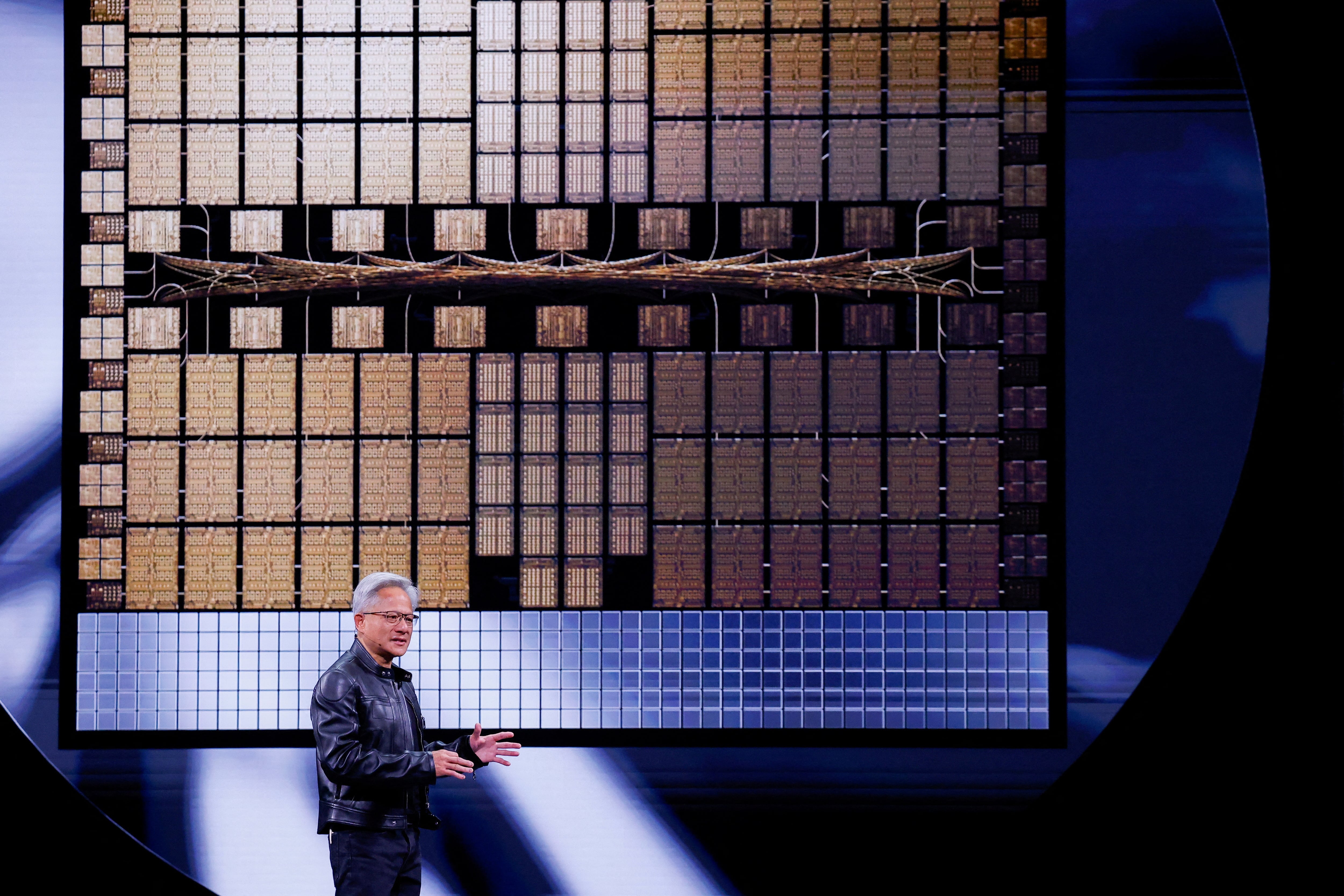 Los ingresos de Nvidia se disparan un 69% pese a las restricciones de venta de microprocesadores a China