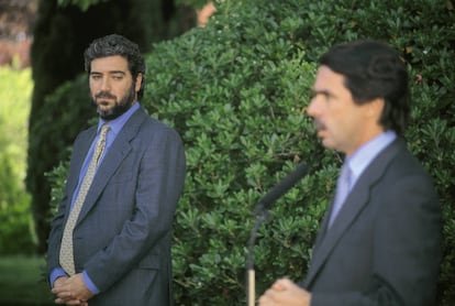 Miguel Ángel Rodríguez y José María Aznar, en La Moncloa, durante el primer Gobierno del PP. 