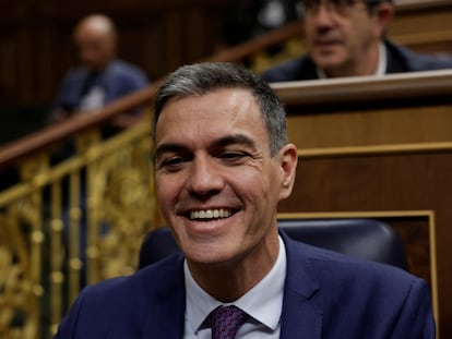 El presidente del Gobierno en funciones, Pedro Sánchez, durante el debate de investidura en el Parlamento en Madrid, España, este viernes.