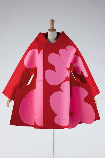 Agitar el Met

Unas 120 piezas se verán en la exposición y gala que celebrará el Metropolitan de Nueva York (del 4 de mayo al 4 de septiembre), la segunda que se dedica a un creador vivo tras la de Yves Saint Laurent en 1983. ¿Desfilará por la alfombra roja?