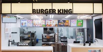 Interior de un restaurante Burger King en España.