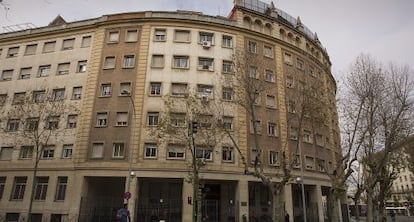 Fachada de la residencia San Hermenegildo de Sevilla. 