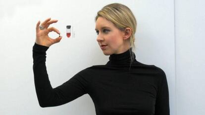Elizabeth Holmes, fundadora y directora ejecutiva de Theranos, que prometía ser capaz de llevar a cabo análisis de sangre sin agujas