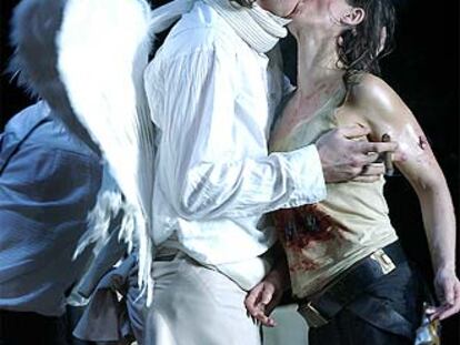 Lars Eidinger y Anne Tismer, en 'Nora'.