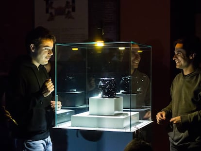 Leonardo Ortizgris y Gael García Bernal durante el rodaje de 'Museo'.