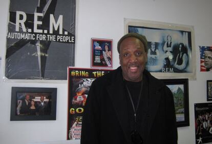 Dexter Weaver, el dueño del restaurante.