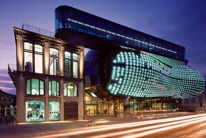 Kunsthaus Graz, el museo austriaco obra de Spacelab (Peter Cook y Colin Fournier).