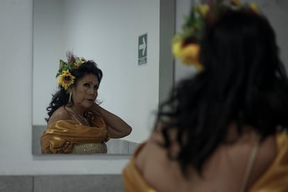 De acuerdo a información oficial, en México la esperanza de vida de las personas trans es de 35 años, a diferencia del resto de la población, que es de 74 años para los varones y 79 años para las mujeres.