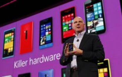 Steve Ballmer, consejero delegado de Microsoft, durante la presentaci&oacute;n de los Lumia de Nokia con Windows Phone.