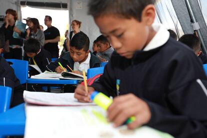 El Espacio Temporal de Aprendizaje de la Telesecundaria Manuel Jos&eacute; Othon apoyado por UNICEF M&eacute;xico, acoge a 80 alumnos de entre 12 y 15 a&ntilde;os en San Pedro Atlixco, Puebla.