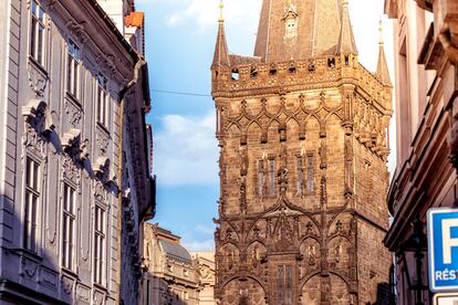 Detalle de  la Torre de la Pólvora de Praga.