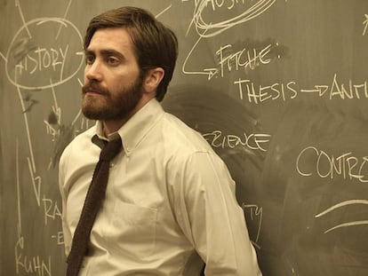 Jake Gyllenhaal interpreta a un profesor de universidad en el 'thriller' psicológico 'Enemy' (2013).