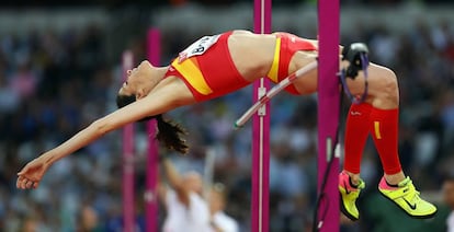 Beitia en la clasificación de salto de altura en Londres.