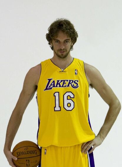 El español Pau Gasol aparecerá en un episodio de la conocida serie <i>CSI Miami</i>, que produce la CBS. El deportista, que el año pasado apareció en un capítulo de la serie
<i>Numbers</i>, grabará esta semana las escenas de este episodio. El rodaje durará tres días en diferentes localizaciones en Los Ángeles.