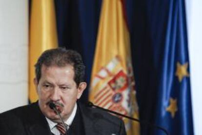 El vicepresidente de Colombia, Angelino Garzón, durante su intervención hoy en un desayuno informativo del Forum Europa.