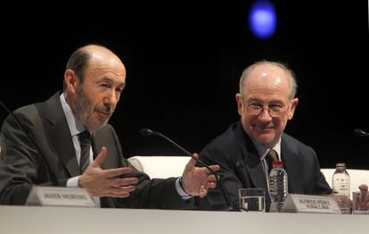 Alfredo Pérez Rubalcaba y Rodrigo Rato, en el Encuentro Financiero Internacional Bankia 2012.