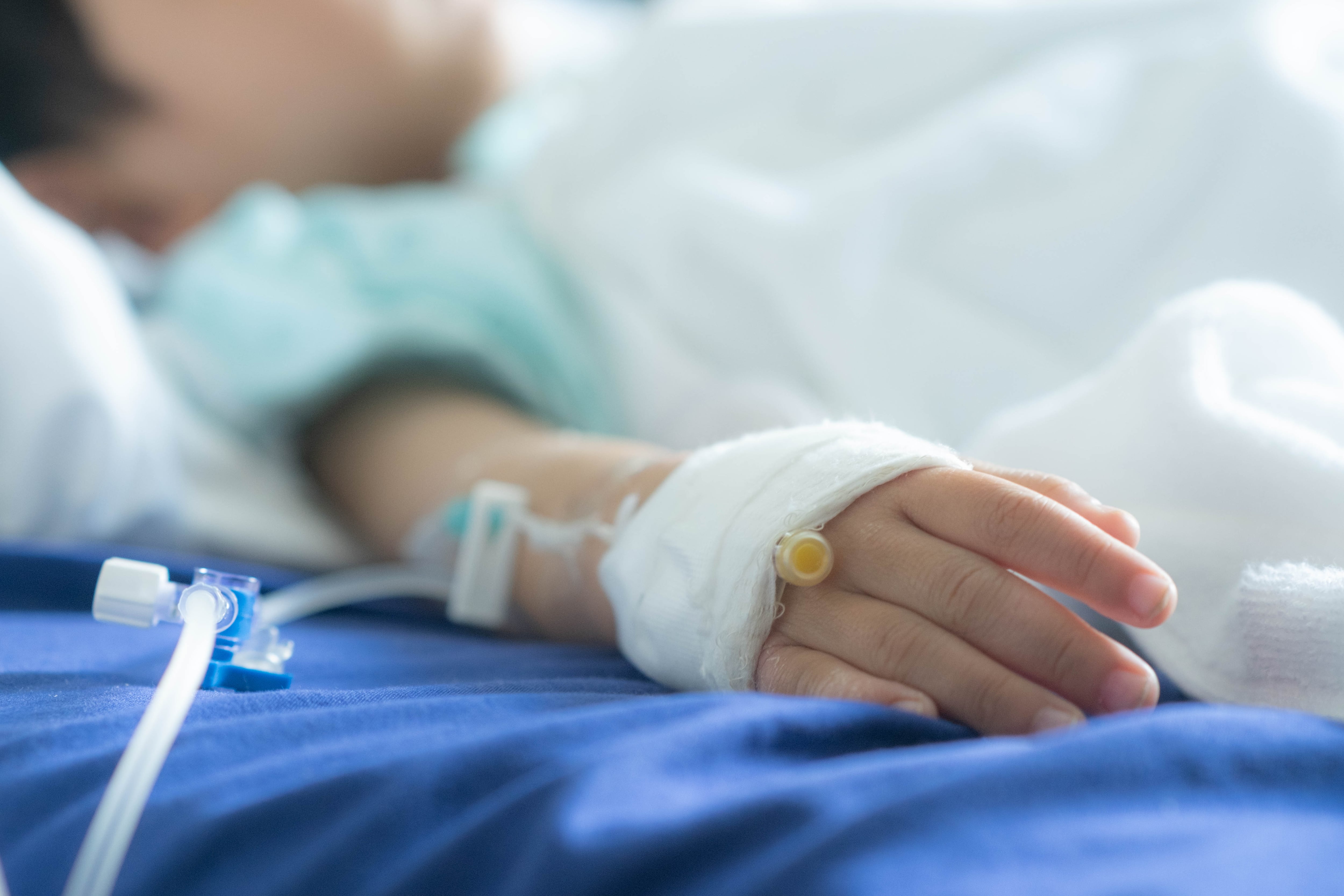 Un niño de 7 años muere en Bogotá mientras esperaba los medicamentos que lo mantenían con vida