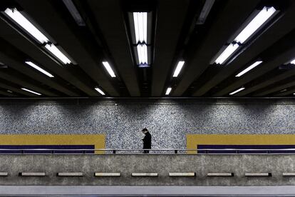 Metro Universidad de Chile. Santiago de Chile. Septiembre 2015.