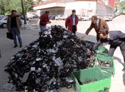 Recogida de teléfonos móviles y otros dispositivos en Madrid.