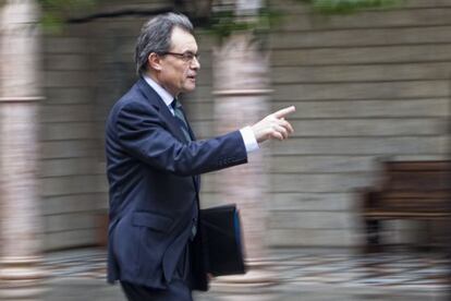 Artur Mas entra esta ma&ntilde;ana en la reuni&oacute;n del Ejecutivo catal&aacute;n.  