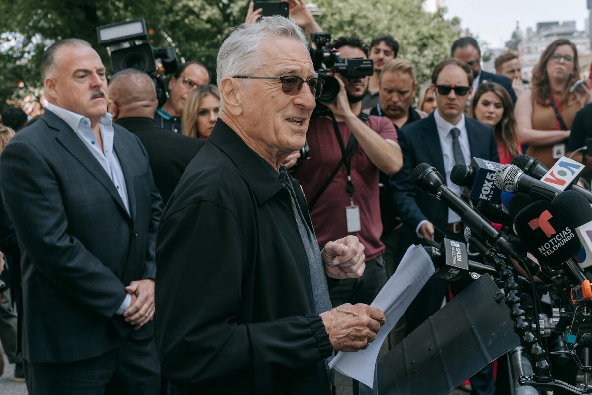 Robert De Niro arremete contra Donald Trump durante el juicio contra el ...