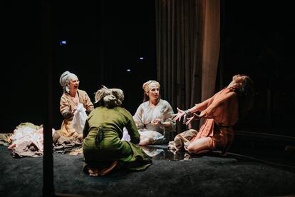 Una escena de 'Yerma', Teatre LLiure, Barcelona.