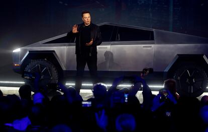 El CEO de Tesla, Elon Musk, durante la presentación del nuevo vehículo Cybertruck.