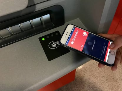 Cajero contactless de Banco Santander