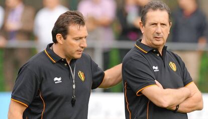 El exseleccionador de Bélgica Leekens, derecha, en 2010.