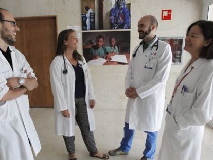 Left to right: Doctors Germán Ramírez, Marta Arsuaga, Fernando de la Calle and Mar Lago treated Spanish ebola patient Miguel Pajares.