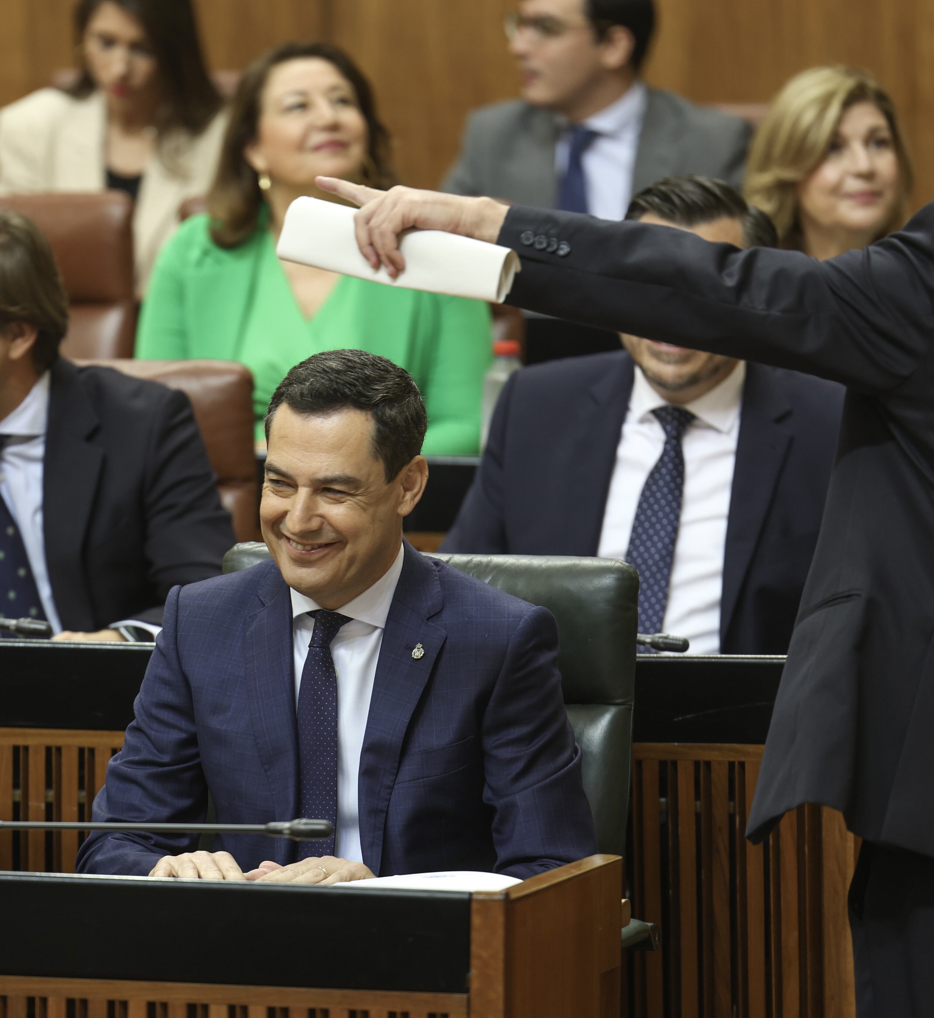 El presidente de la Junta, Juan Manuel Moreno, durante el debate sobre el estado de la comunidad. 