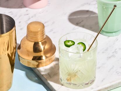 El cóctel que alegrará todas tus fiestas (y cuatro formas de probarlo)