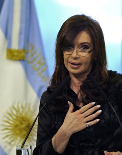 La presidenta argentina ofrece un discurso en noviembre pasado