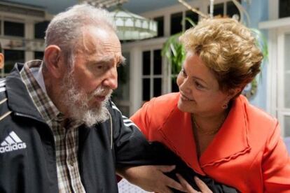 Dilma Rousseff e Fidel Castro ontem em Havana, Cuba.