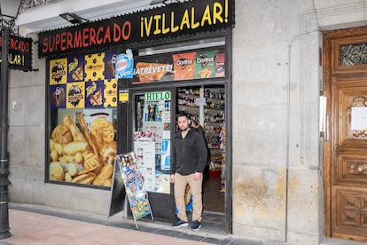 Rafael Granados, dueño del Supermercado Villalar.