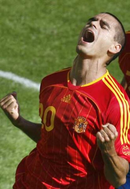 Juanito celebra el gol marcado a Arabia Saudí.