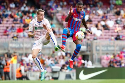 Emerson, frente a Jankto en el Barcelona-Getafe.