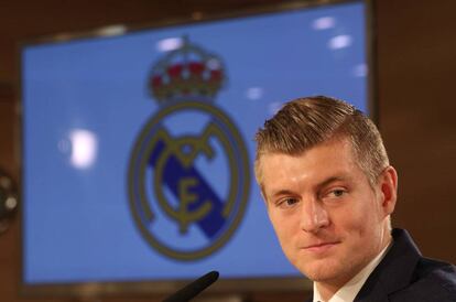 Kroos el d&iacute;a de su renovaci&oacute;n con el Real Madrid. 