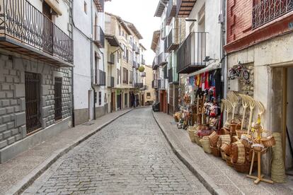 Morella, un enclave amurallado, es uno de los municipios principales del Maestrazgo de Castellón.