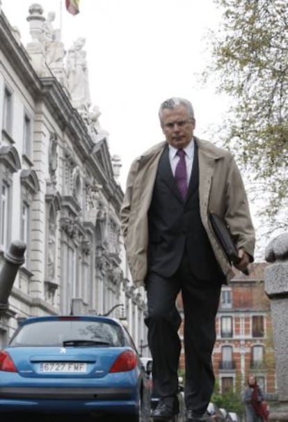 Baltasar Garzón llega al Supremo el 15 de abril de 2010.