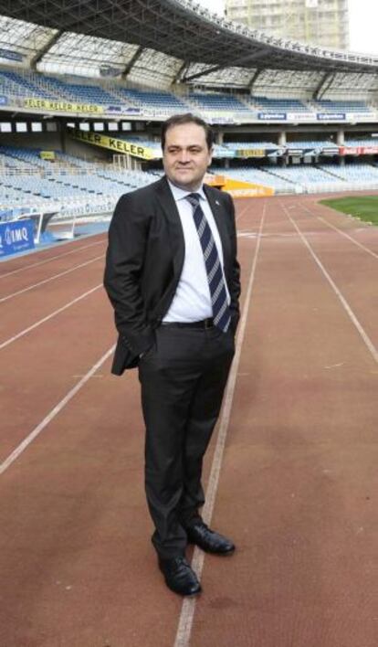 Jokin Aperribay, presidente de la Real, en la pista de atletismo de Anoeta.