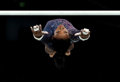 Simone Biles, durante un entrenamiento en las instalaciones de los Juegos de París.