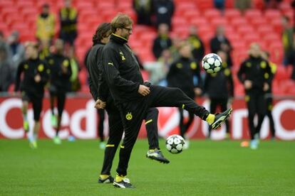 Klopp, durante el entrenamiento del Dortmund en Wembley