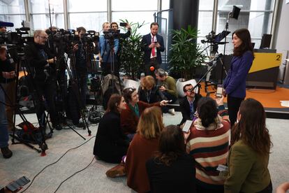 La ministra de Justicia, Pilar Llop, habla a la prensa tras intervenir en el Comité de Libertades Civiles del Parlamento Europeo, en Bruselas.