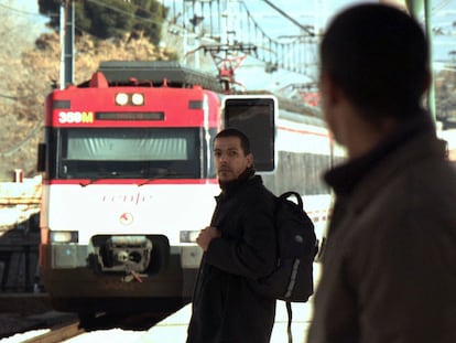 Un tren llega a la estación de Alcalá de Henares, en una escena de <i>11-M. Los hechos probados.</i>