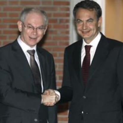 El presidente del Gobierno, José Luis Rodríguez Zapatero, junto con Herman Van Rompuy