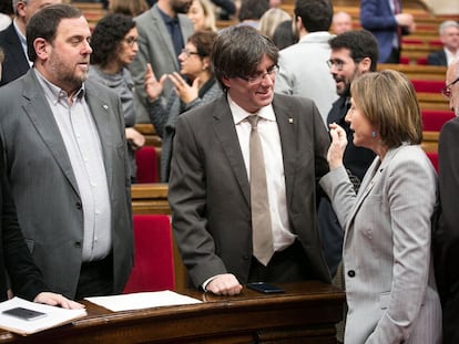 Puigdemont, al seu primer ple com a president. 